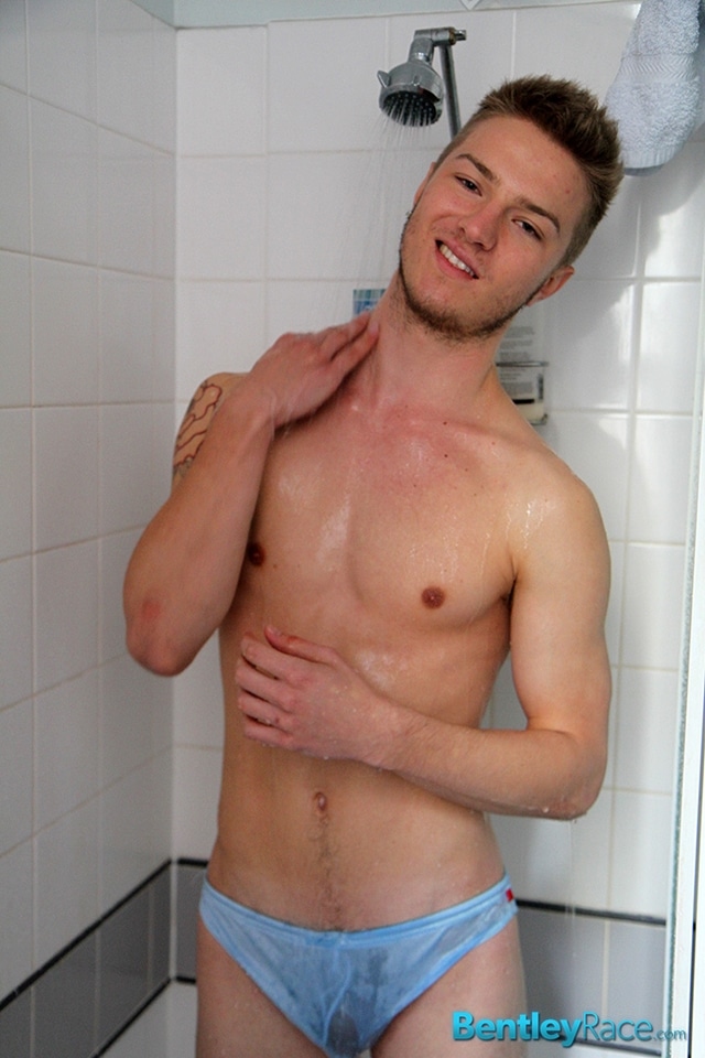 BentleyRace-Sexy-19-year-old-Sarpa-Van-Rider-tight-bubble-ass-fucked-Zac-Frevo-squirts-biggest-loads-cum-face-018-male-tube-red-tube-gallery-photo